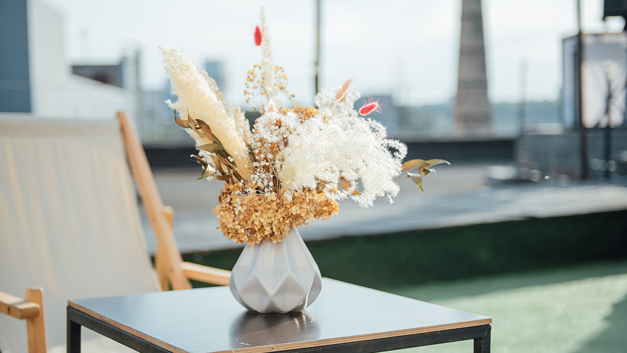 dried flower arrangements