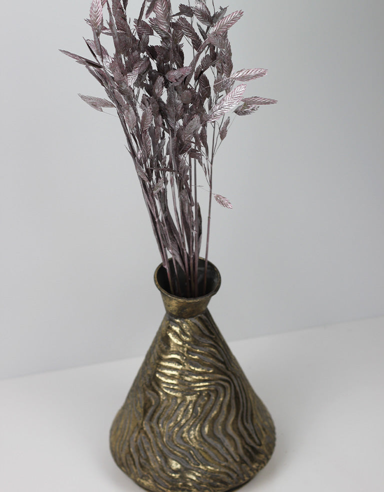 gold vase