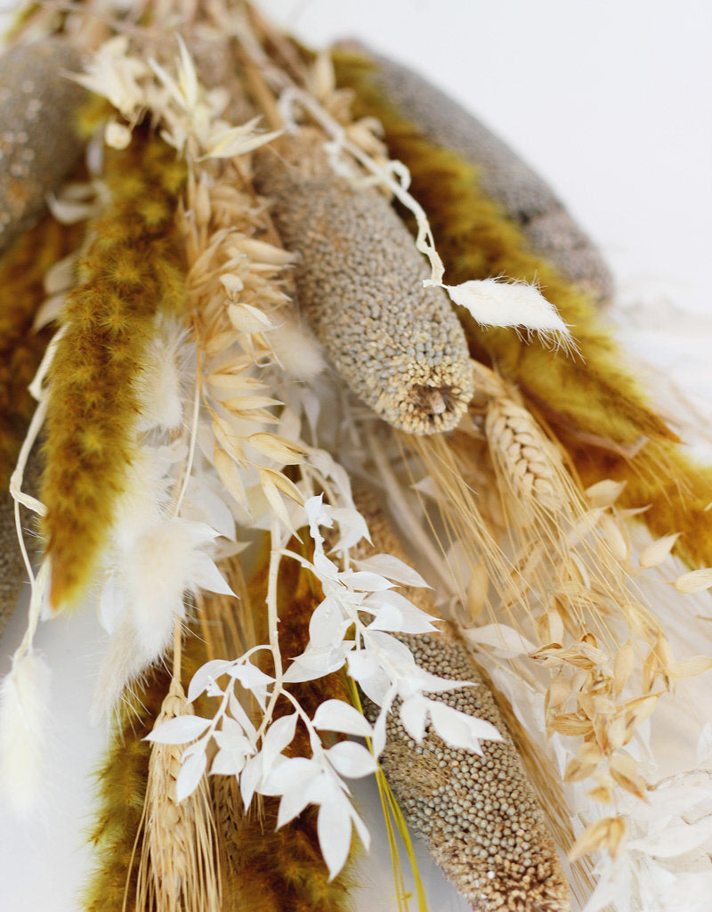 Luxury Dried Flower Bouquet - Olivia, 80 cm in UK