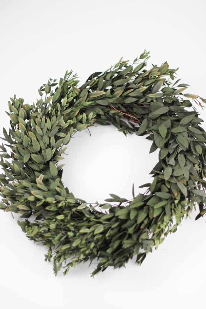 Green Eucalyptus Parvifolia Wreath