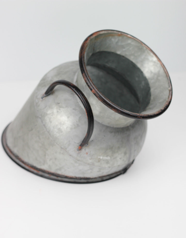 hanging vase
