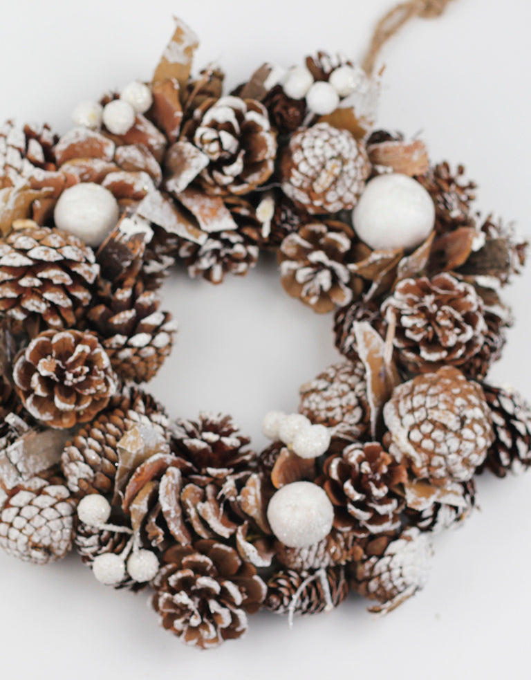 DRIED FROSTED WREATH